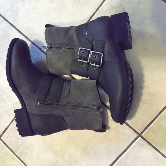 UGG “Wilde” leather waterproof Moto biker buckle boots - Picture 14 of 16